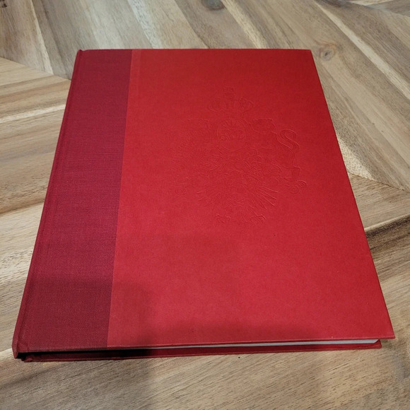 Siegfried and Roy Mastering the Impossible Book - Picture 5 of 7